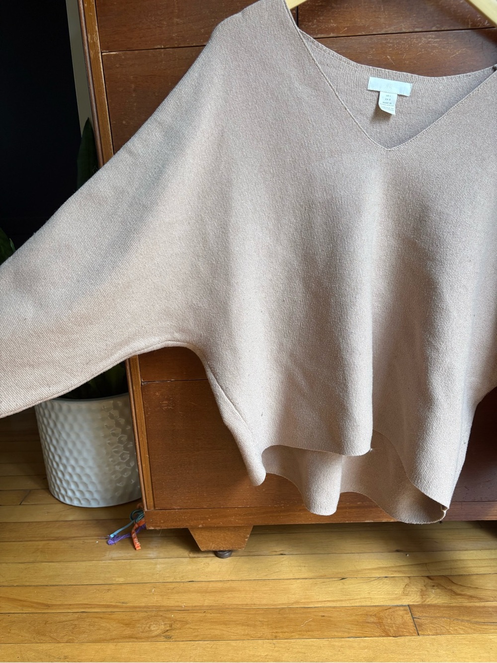 Women's V-Neck Knit Sweater in Light Taupe - Picture 3 of 5